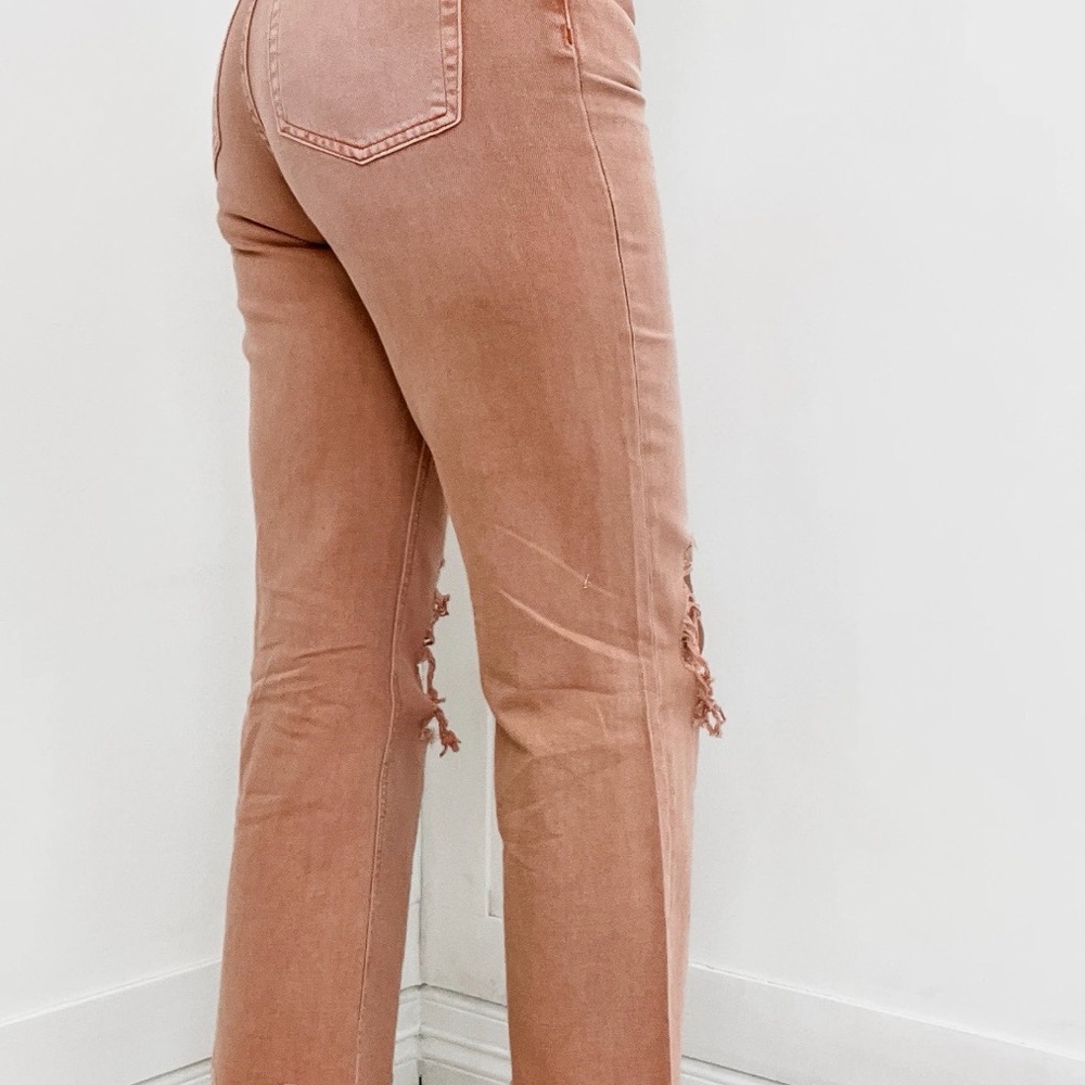 VERVET 11/30 High-Rise Cropped Distressed Jeans - Dusty Rose - Picture 2 of 4